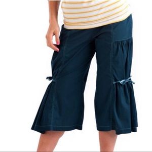 Matilda Jane Size Small Navy Capris
